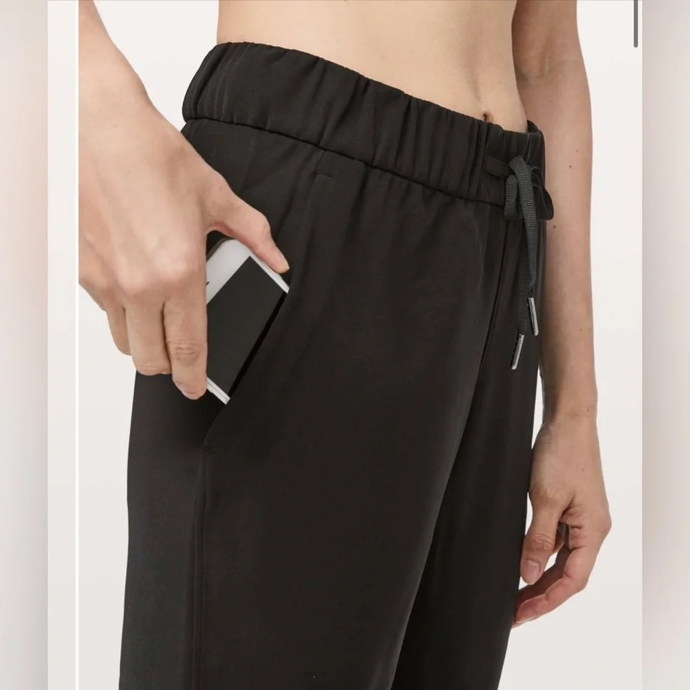 Lululemon Athletica On the Fly pants woven. - Picture 5 of 8